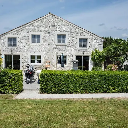 Otel Gites De & Chambres D'hotes Brives-sur-Charente