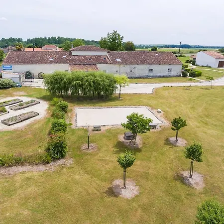 Gites De & Chambres D'hotes Brives-sur-Charente