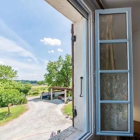 Otel Gites De & Chambres D'hotes 3*