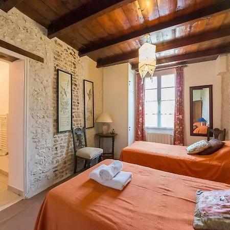 Otel Gites De & Chambres D'hotes Brives-sur-Charente