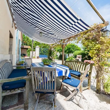 Otel Gites De & Chambres D'hotes