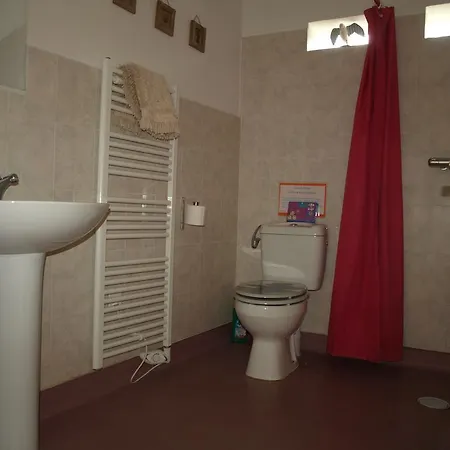 Gites De & Chambres D'hotes Brives-sur-Charente